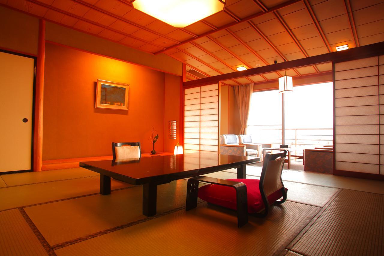 Eihokaku Hotel Himi Eksteriør billede